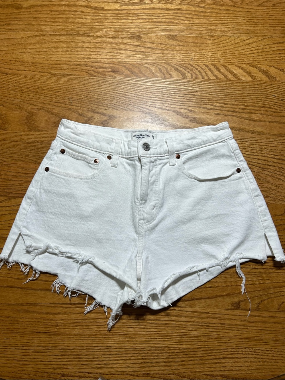 Women’s Abercrombie & Fitch The Mom Short Mid Rise Curve Love Size 4/27